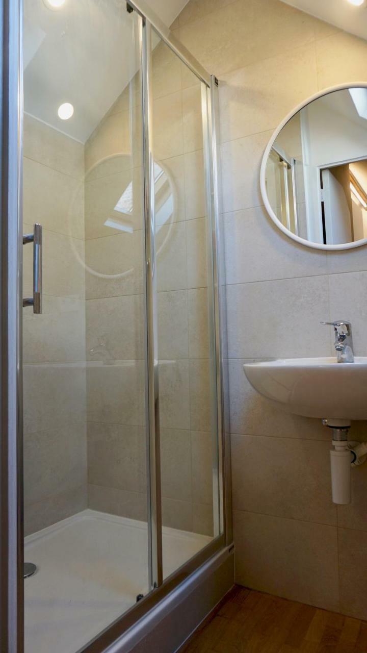 Unit 8 - Charming Loft Apt. Near Avenue Louise Free Parking Brussel Buitenkant foto